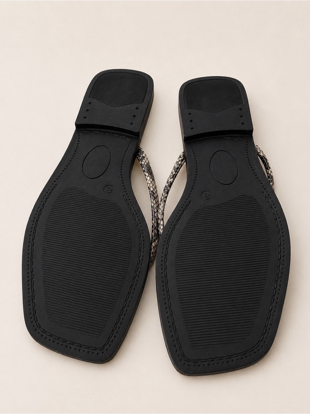 Womens Snake-Print Square-Toe Flip Flop Sandals - Black/Gray - Picture 4 of 6